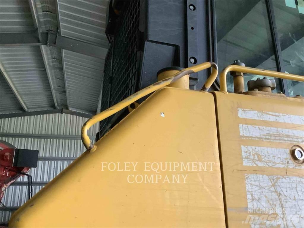 Komatsu D65EX17 履带式推土机