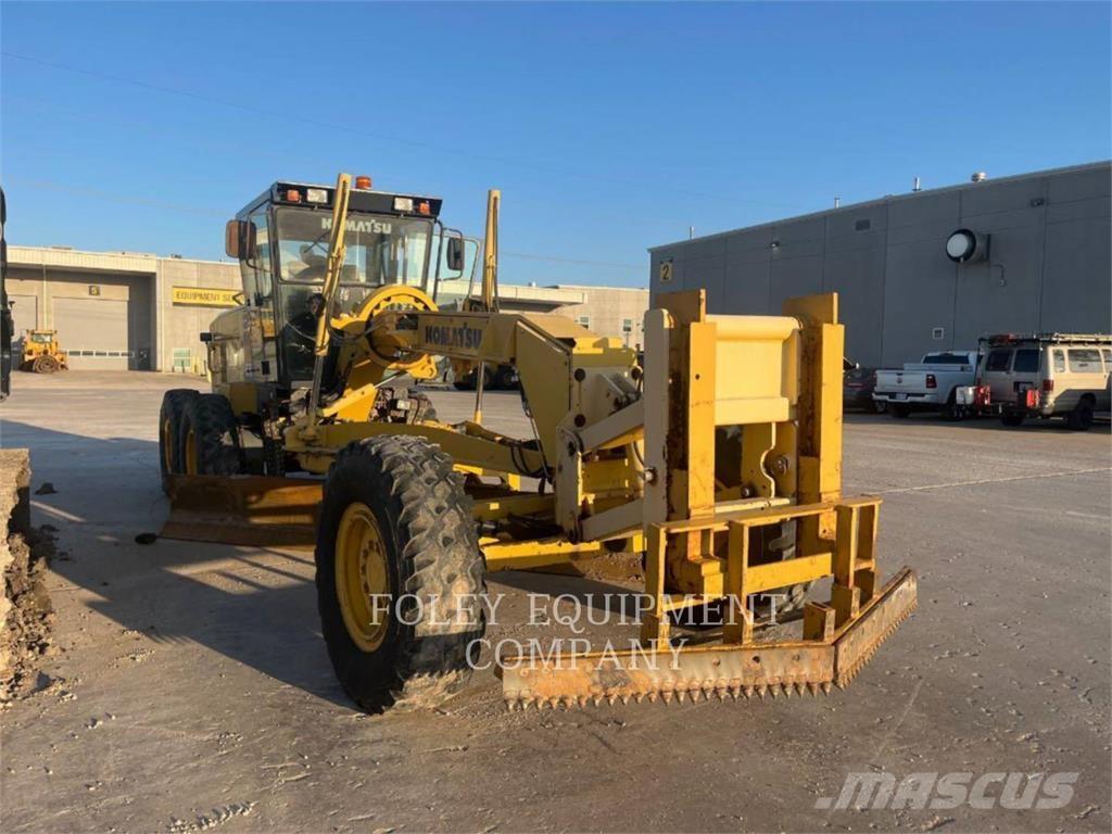 Komatsu GD655-3 平地机/推土机