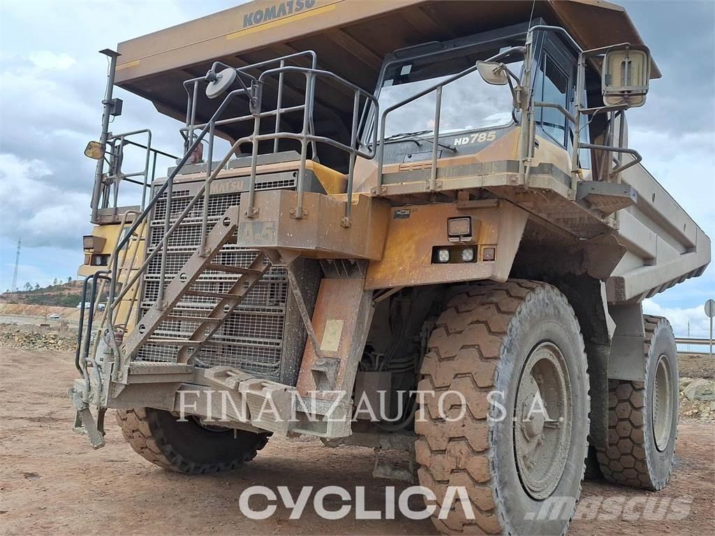 Komatsu HD785-7 铰接式自卸车