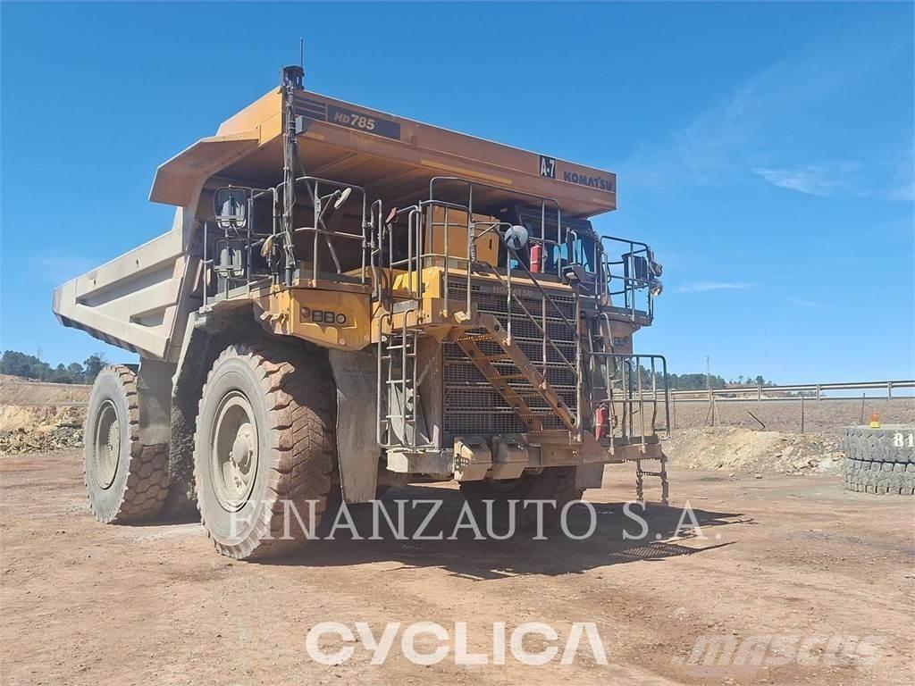 Komatsu HD785-8 铰接式自卸车