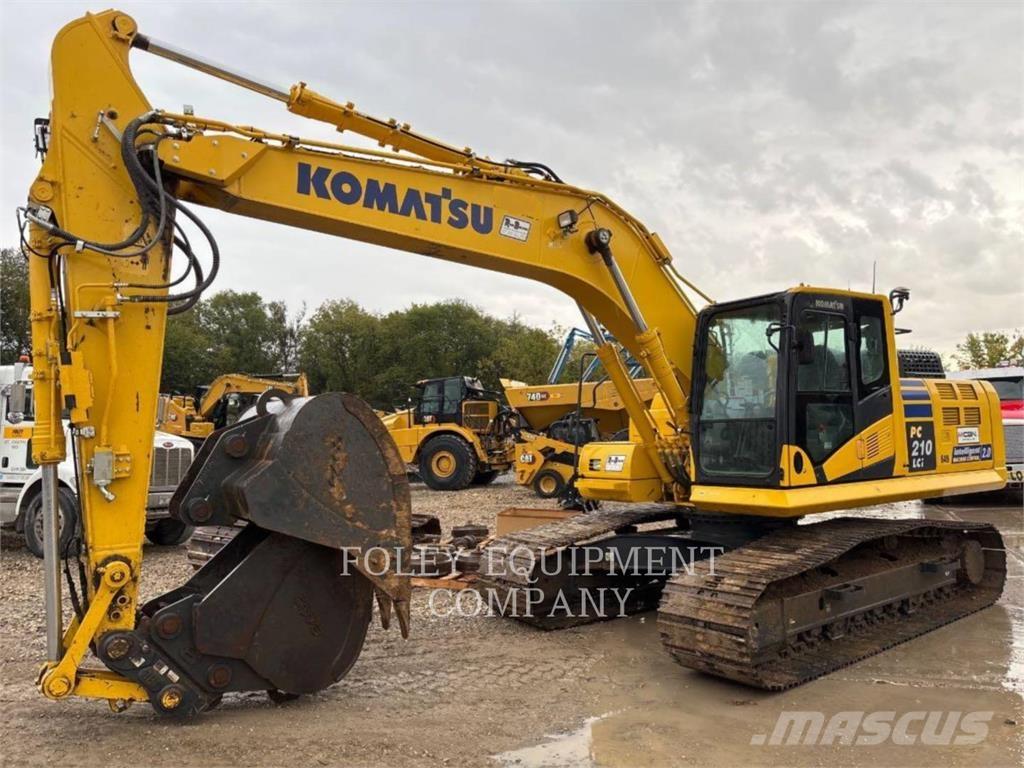 Komatsu PC210 履带挖掘机