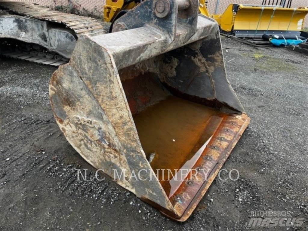 Komatsu PC210LCI-1 履带挖掘机
