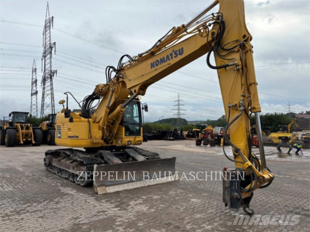 Komatsu PC228 履带挖掘机