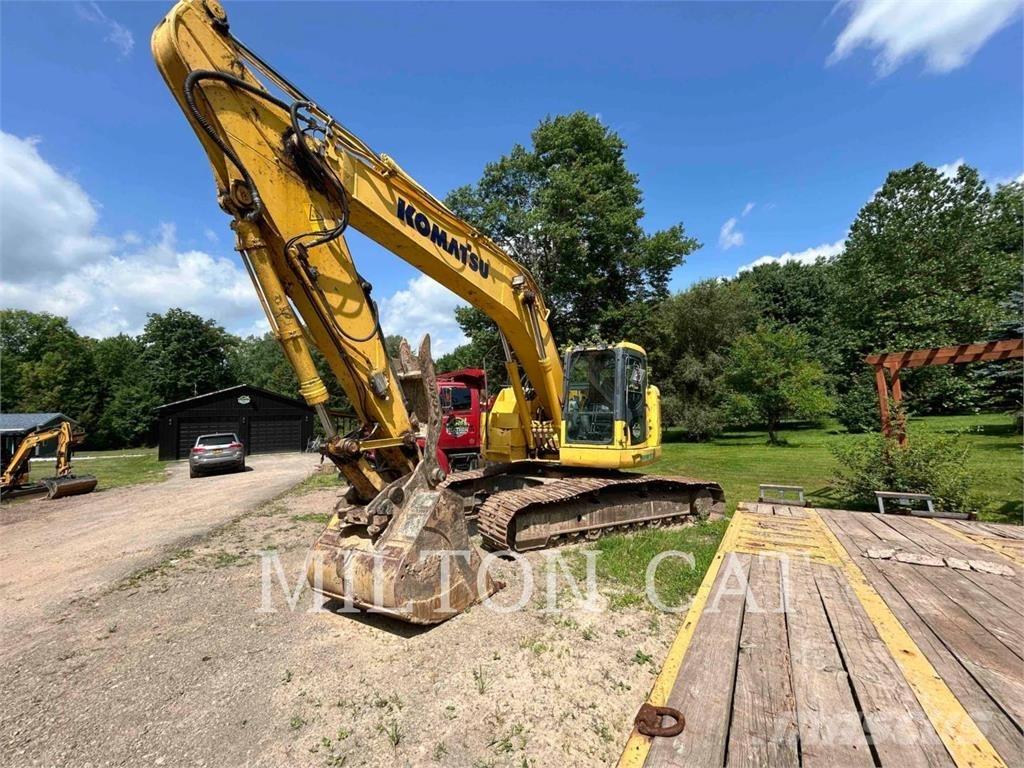 Komatsu PC228USLC-10 履带挖掘机