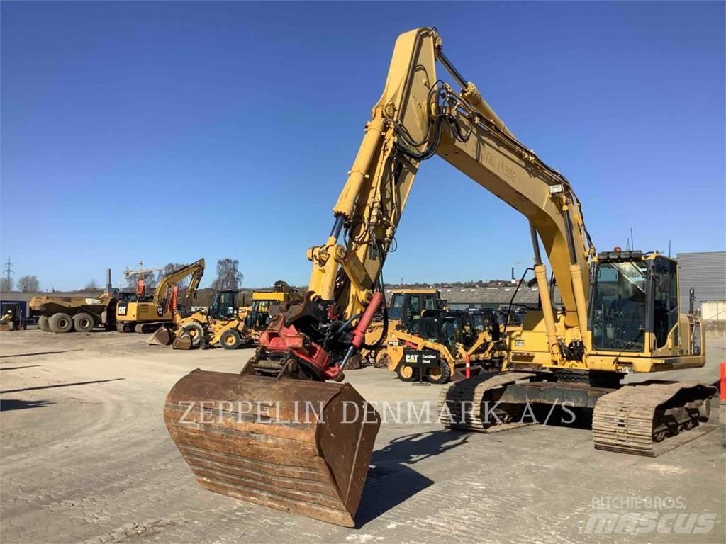 Komatsu PC240 履带挖掘机