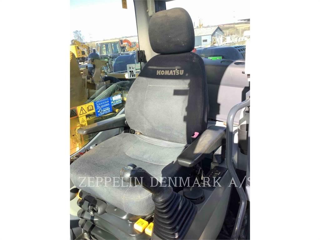 Komatsu PC240 履带挖掘机
