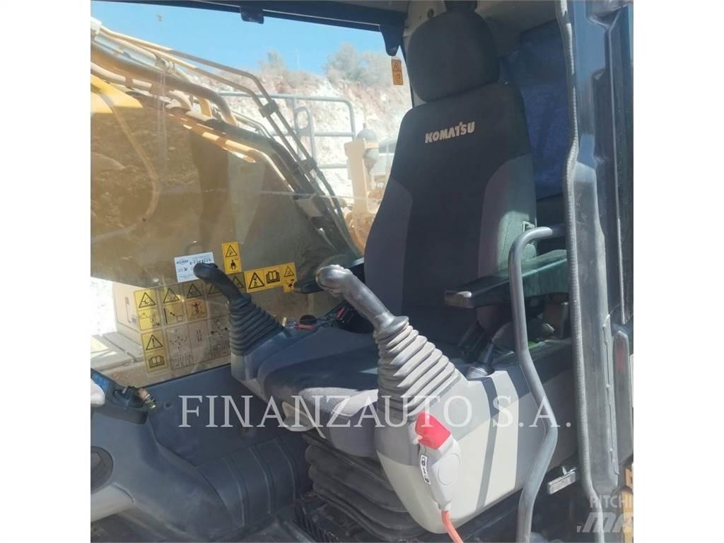 Komatsu PC490 履带挖掘机