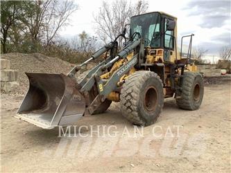 Komatsu WA250-3 轮式装载机