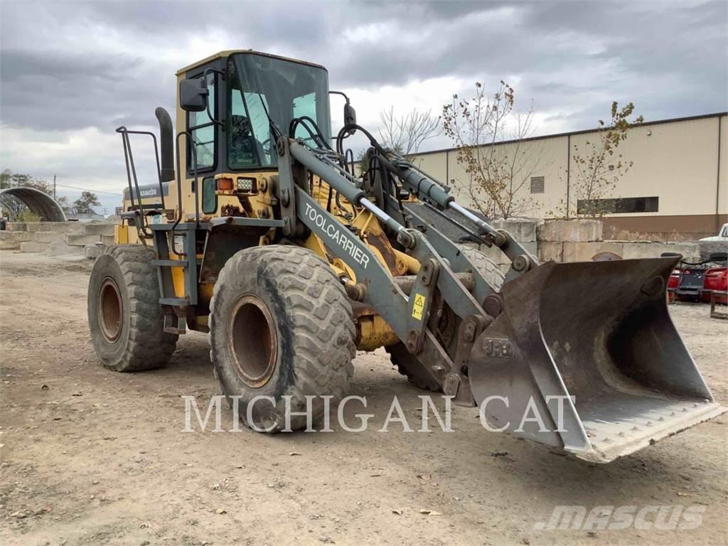 Komatsu WA250-3 轮式装载机