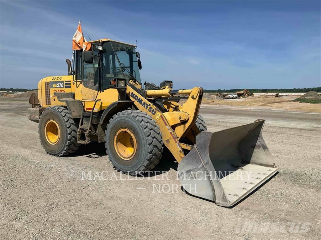 Komatsu WA270-7 轮式装载机