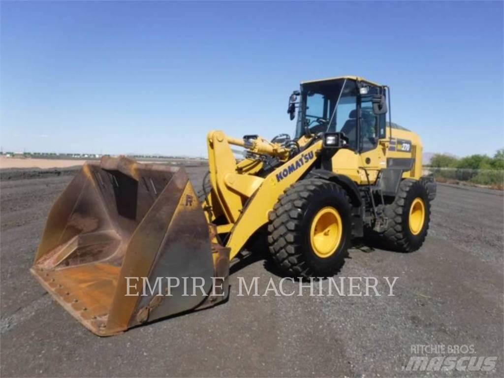Komatsu WA270-8 轮式装载机