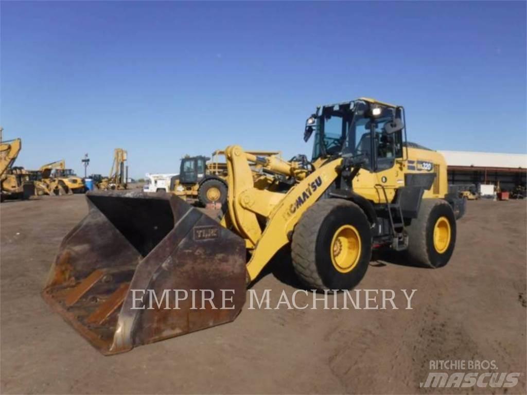 Komatsu WA320-8 轮式装载机