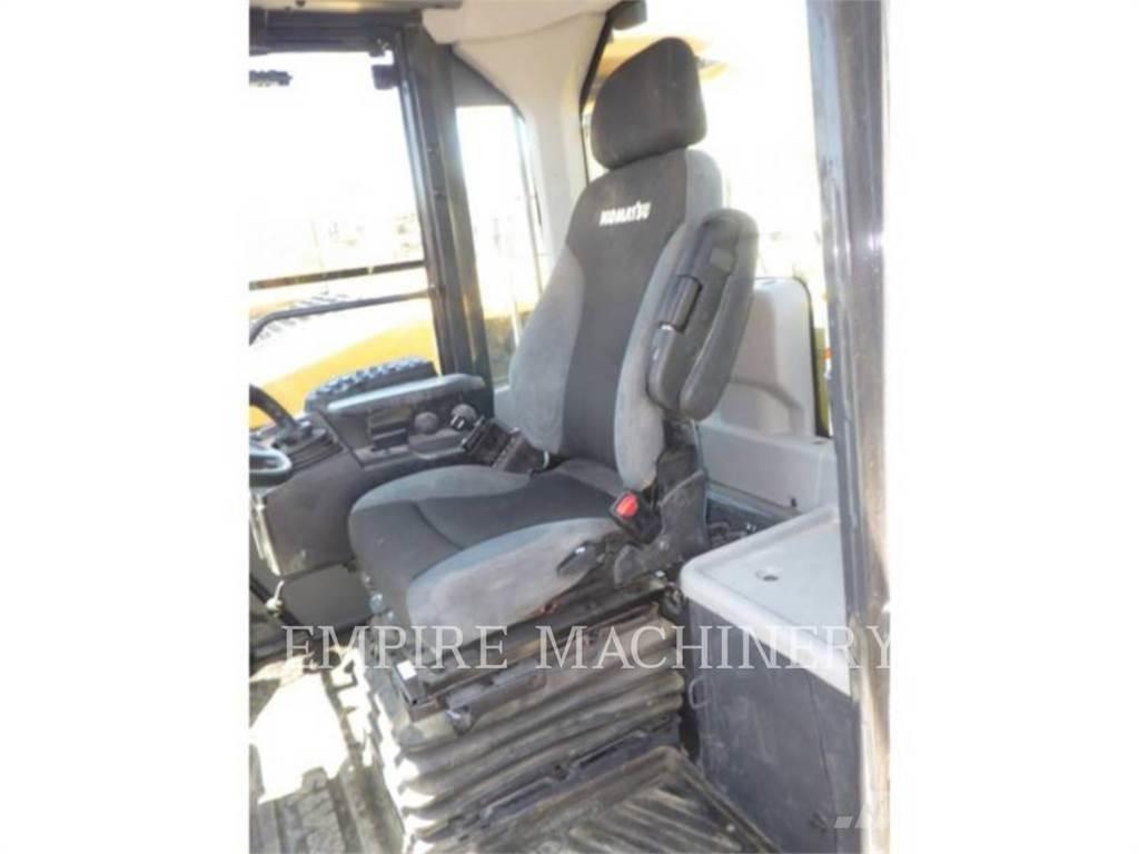 Komatsu WA380 轮式装载机
