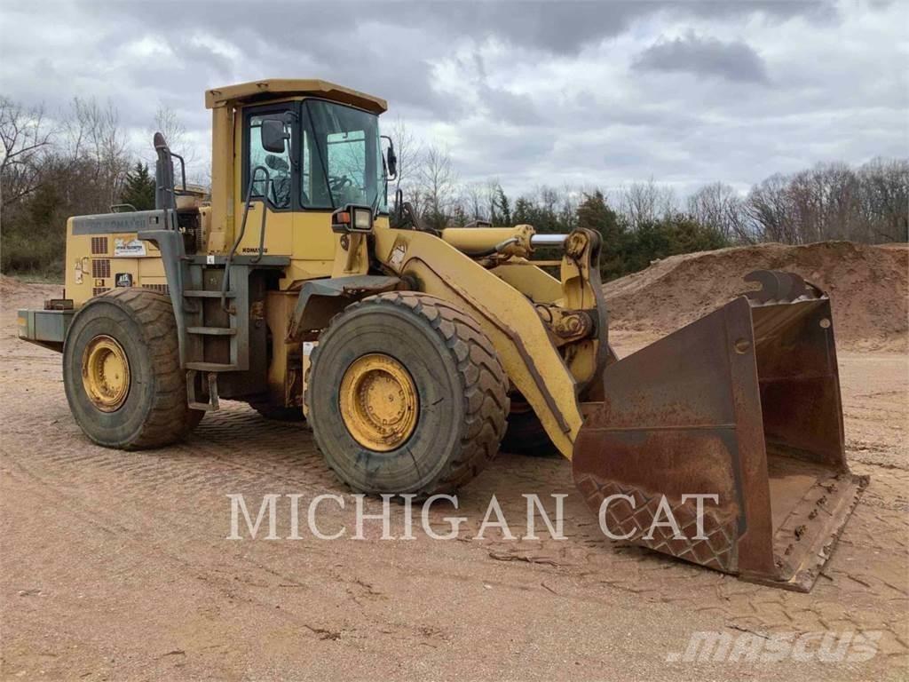 Komatsu WA500 轮式装载机