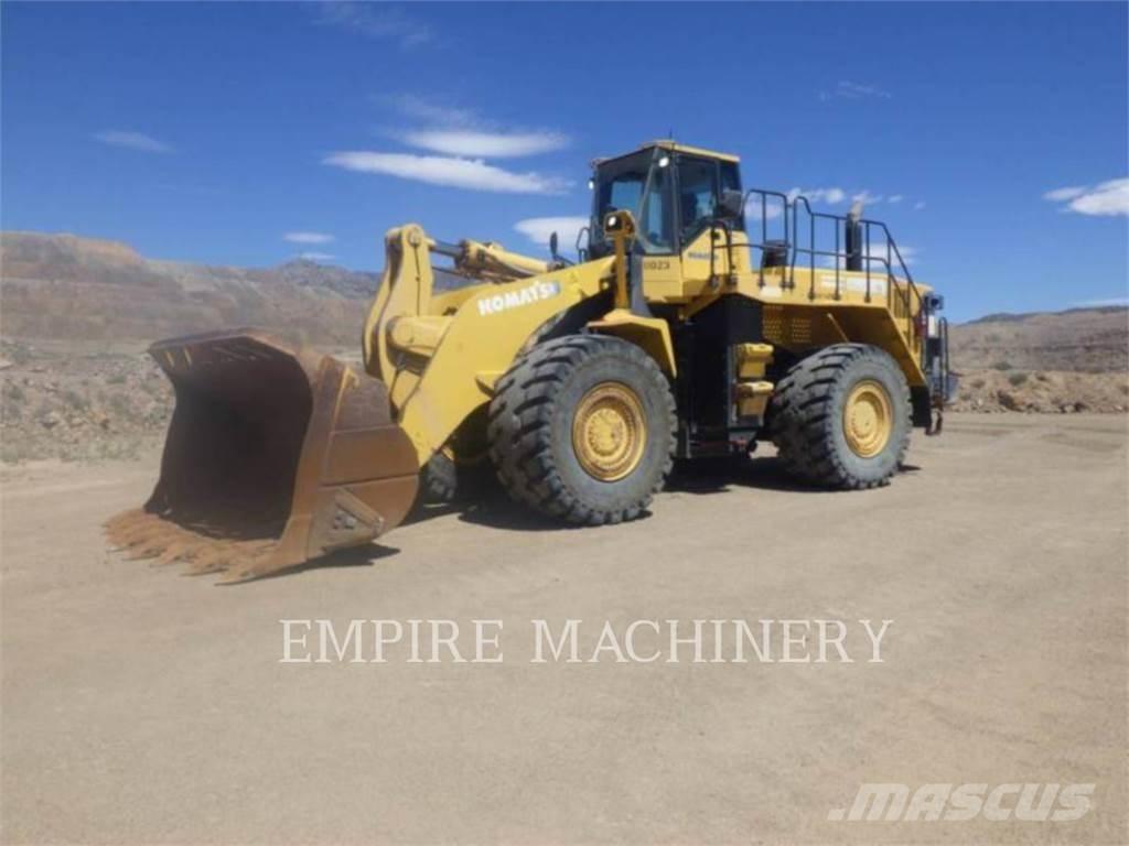 Komatsu WA600-6 轮式装载机