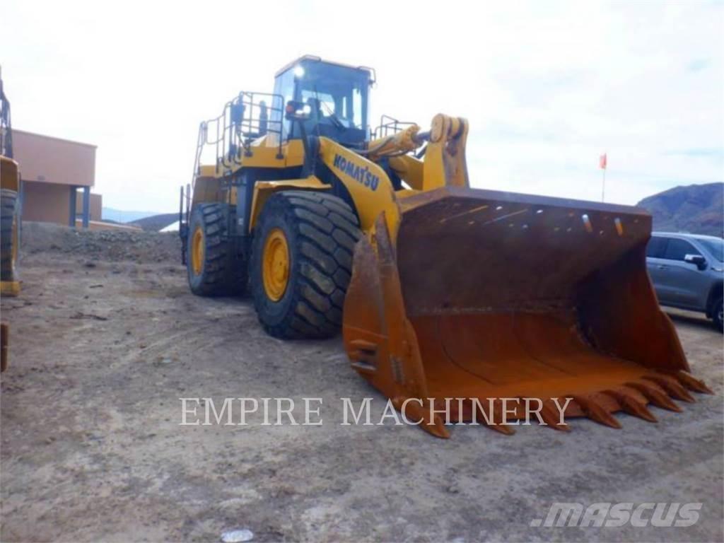 Komatsu WA600-8 轮式装载机