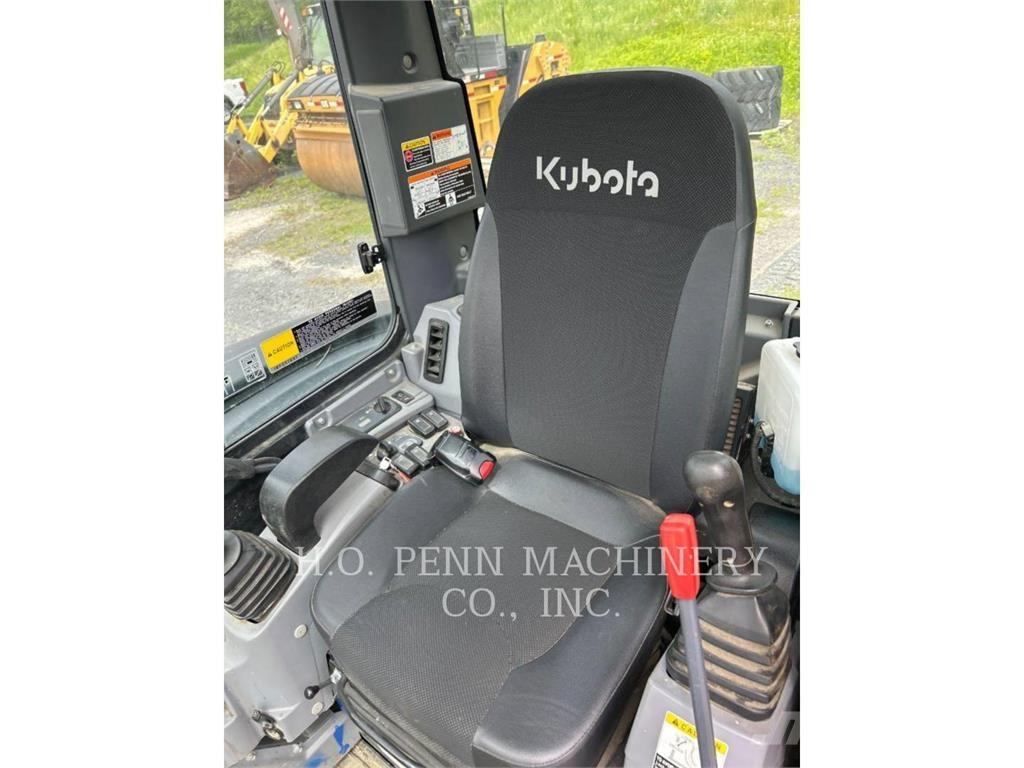 Kubota KX040 履带挖掘机