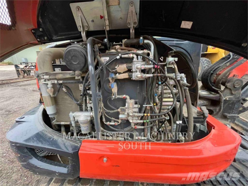 Kubota KX040 履带挖掘机