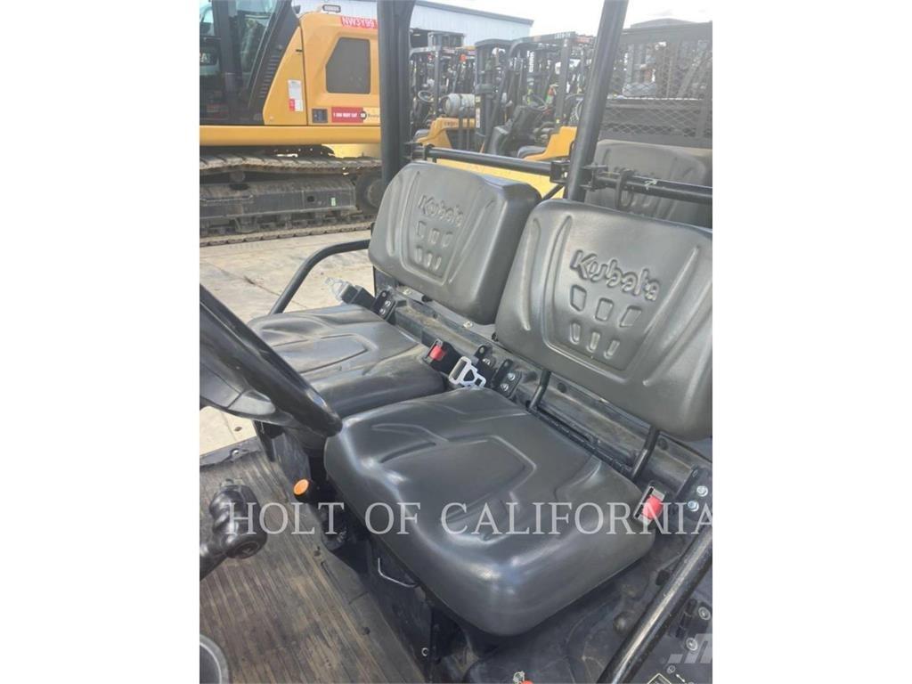 Kubota RTVX1140W 高尔夫球车