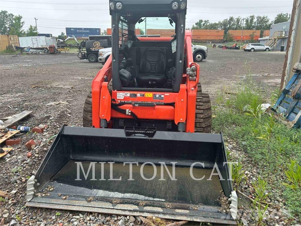 Kubota SSV 75 滑移装载机