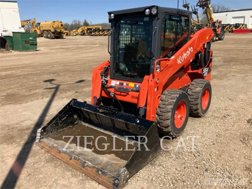 Kubota SSV65 滑移装载机