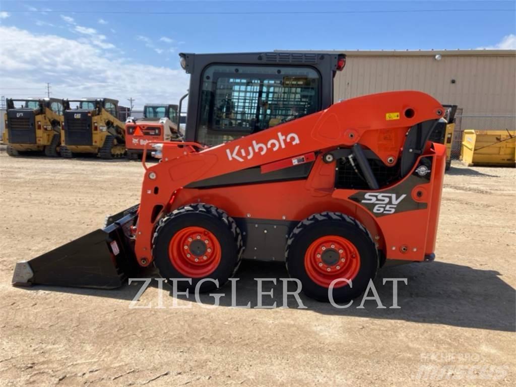 Kubota SSV65 滑移装载机