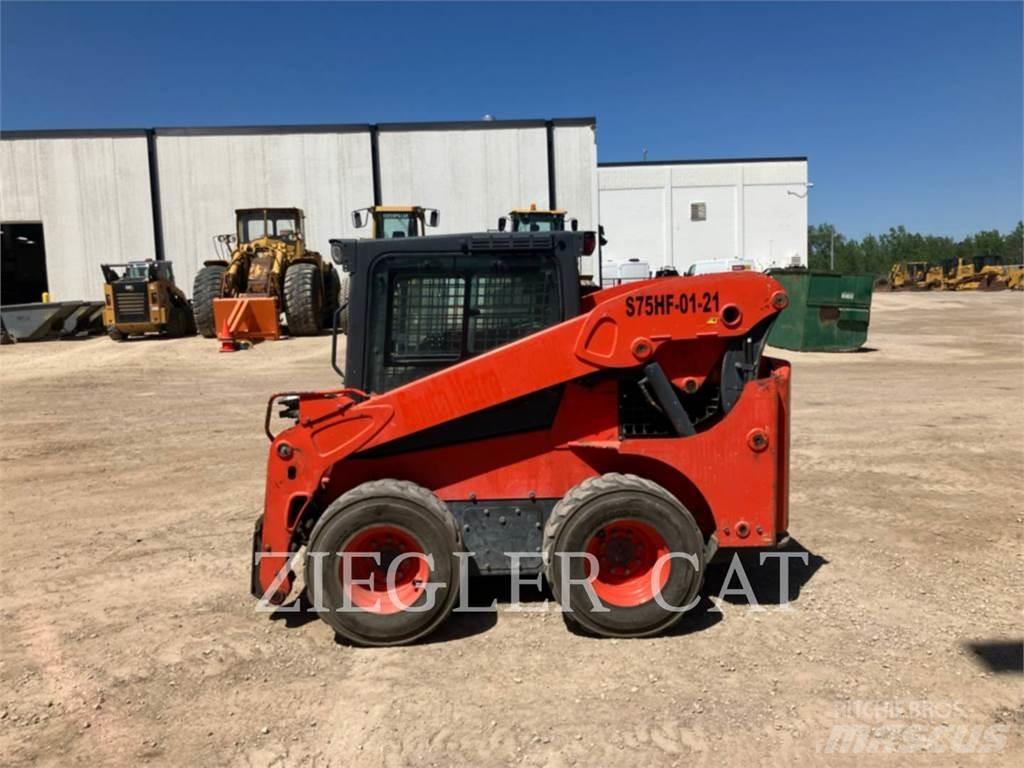 Kubota SSV75 滑移装载机