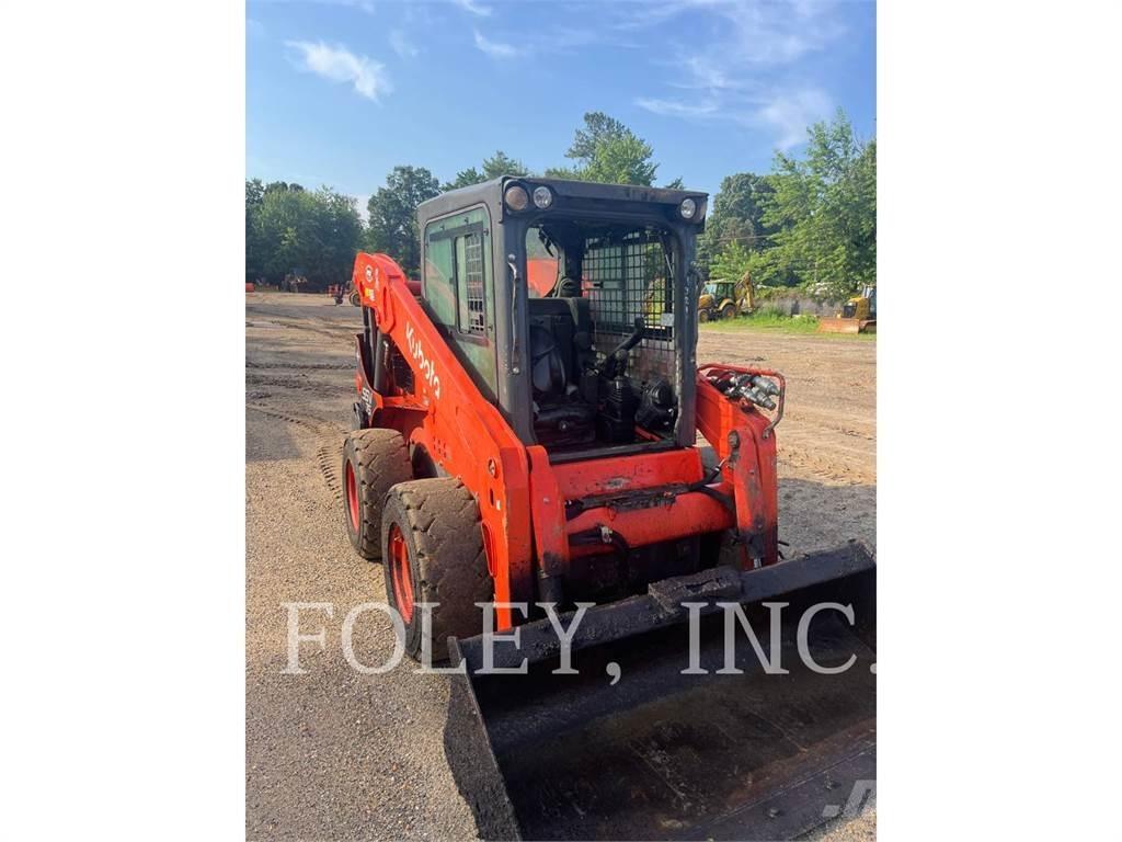Kubota SSV75 滑移装载机