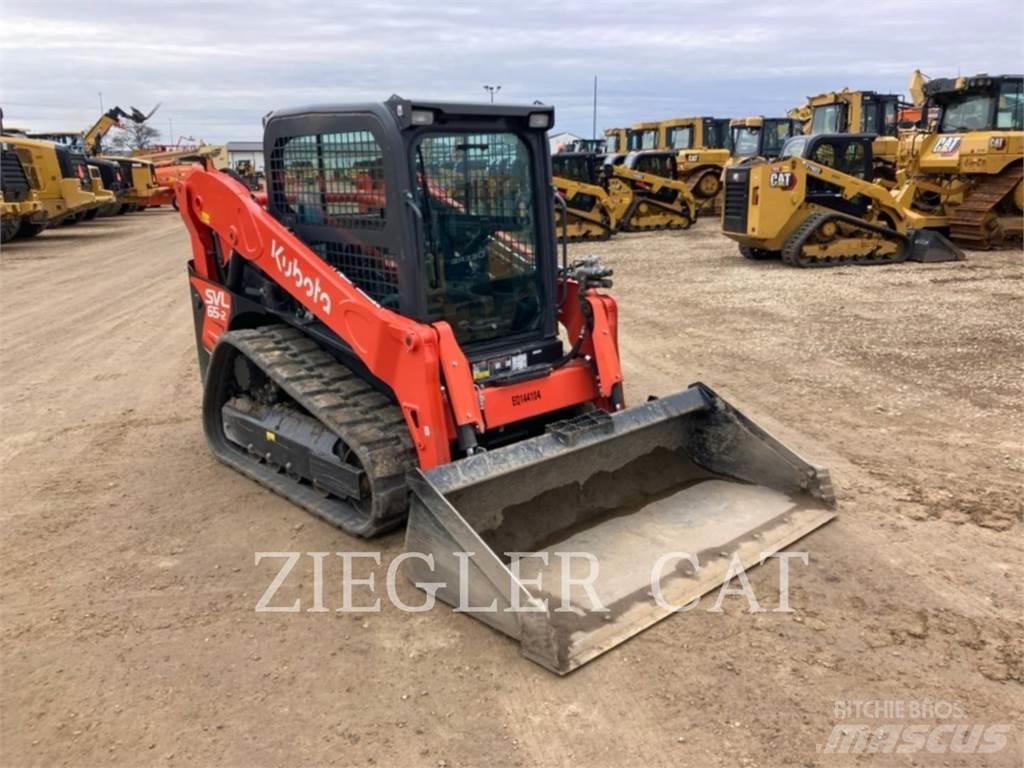 Kubota SVL65-2 履带式装载机