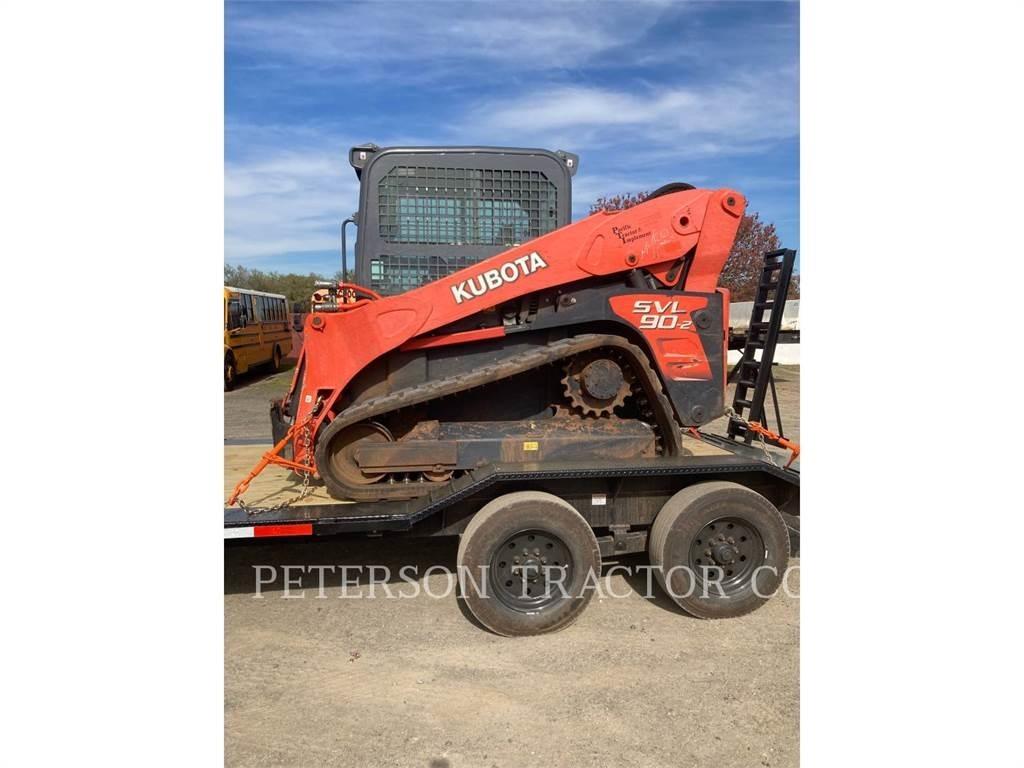 Kubota SVL90-2 滑移装载机