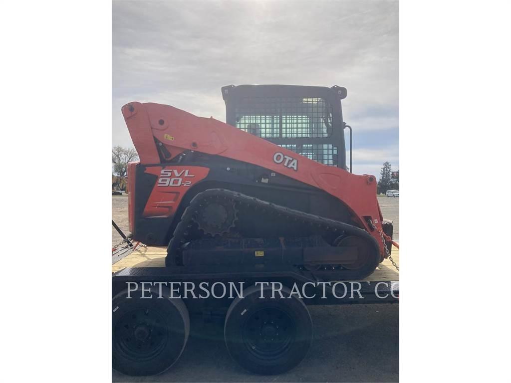 Kubota SVL90-2 滑移装载机