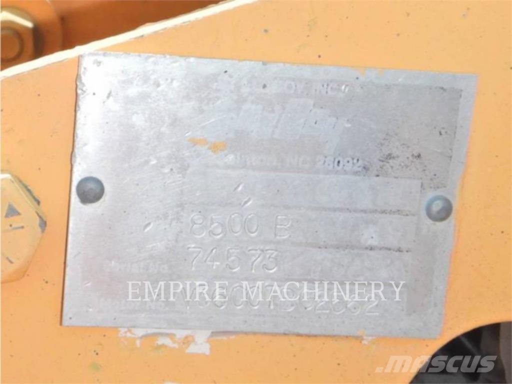 LeeBoy L8500B 沥青摊铺机