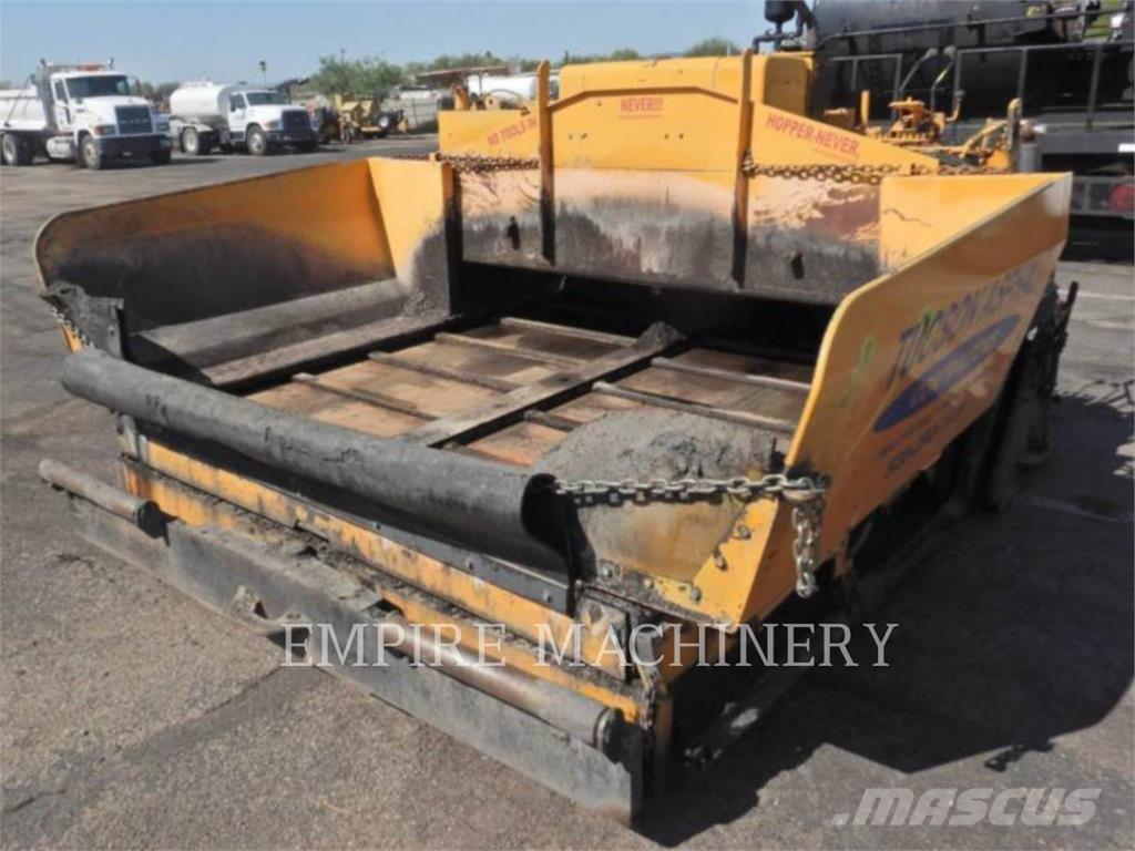 LeeBoy L8500T 沥青摊铺机