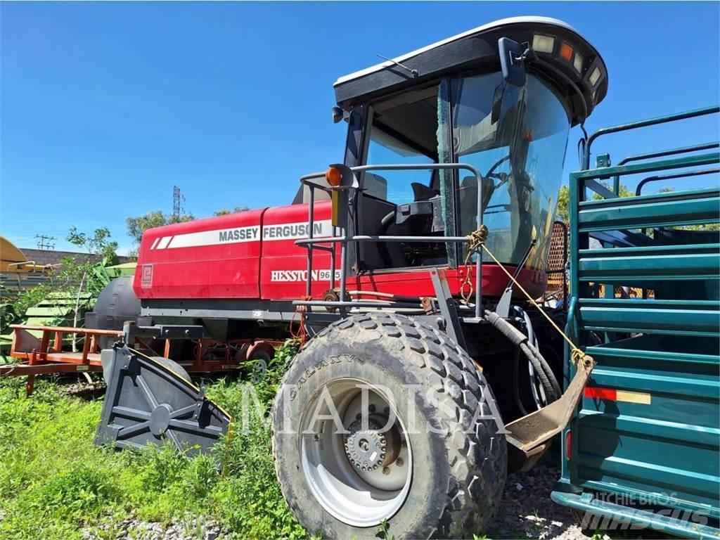 Massey Ferguson 9635 收割机
