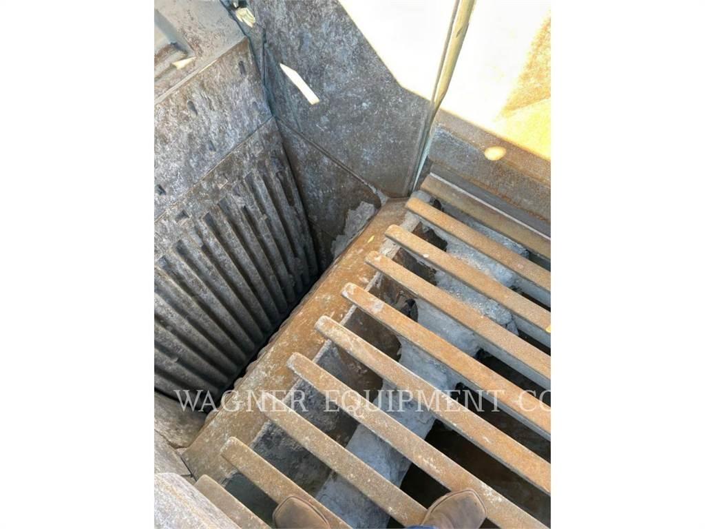 McCloskey LJ3055W 破碎机