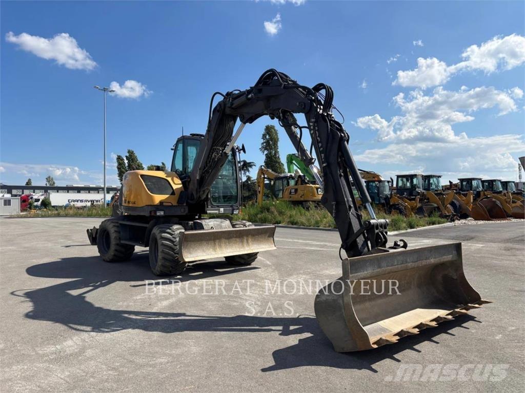 Mecalac 714MW 轮式挖掘机