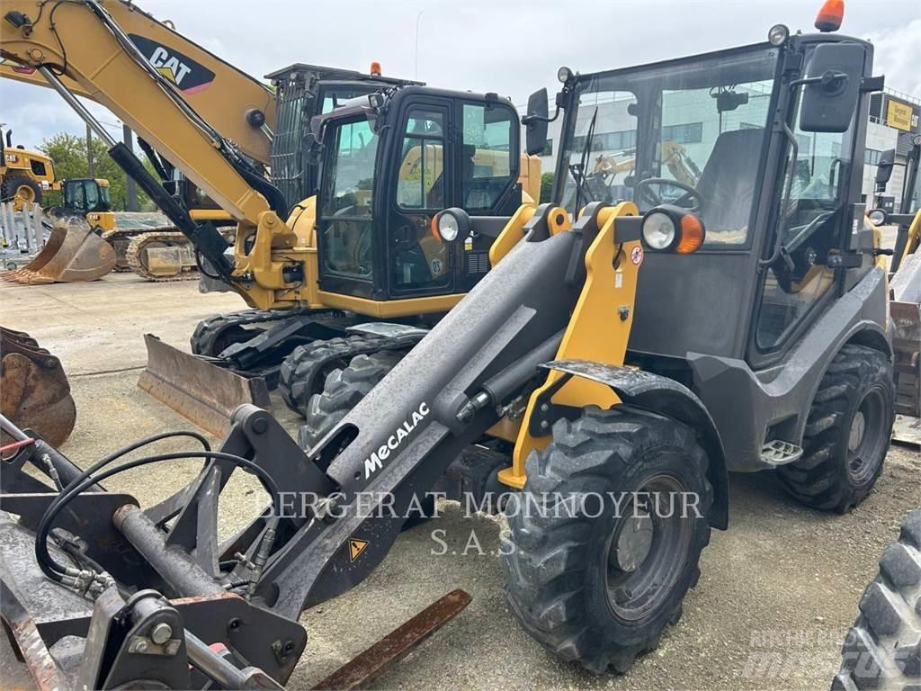 Mecalac AX850 轮式装载机