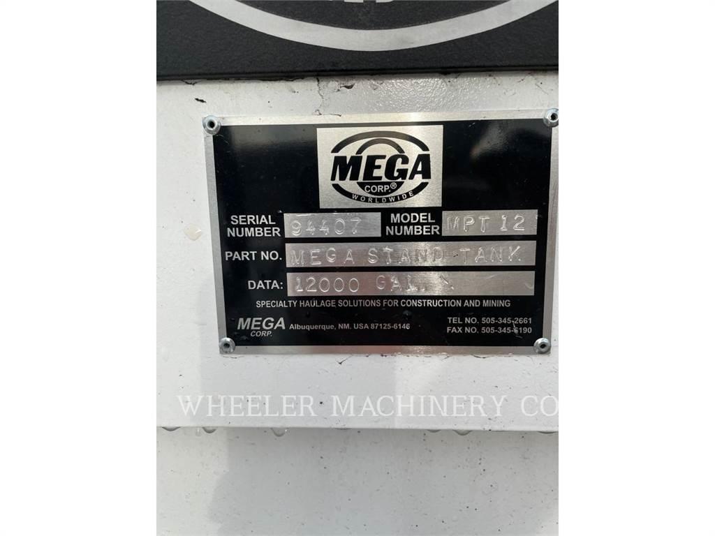Mega WT 12K TNK 油罐车