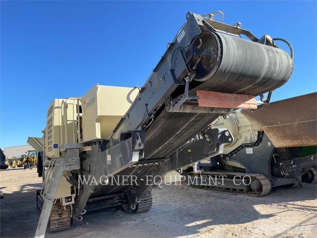 Metso LT300HP 移动式破碎机