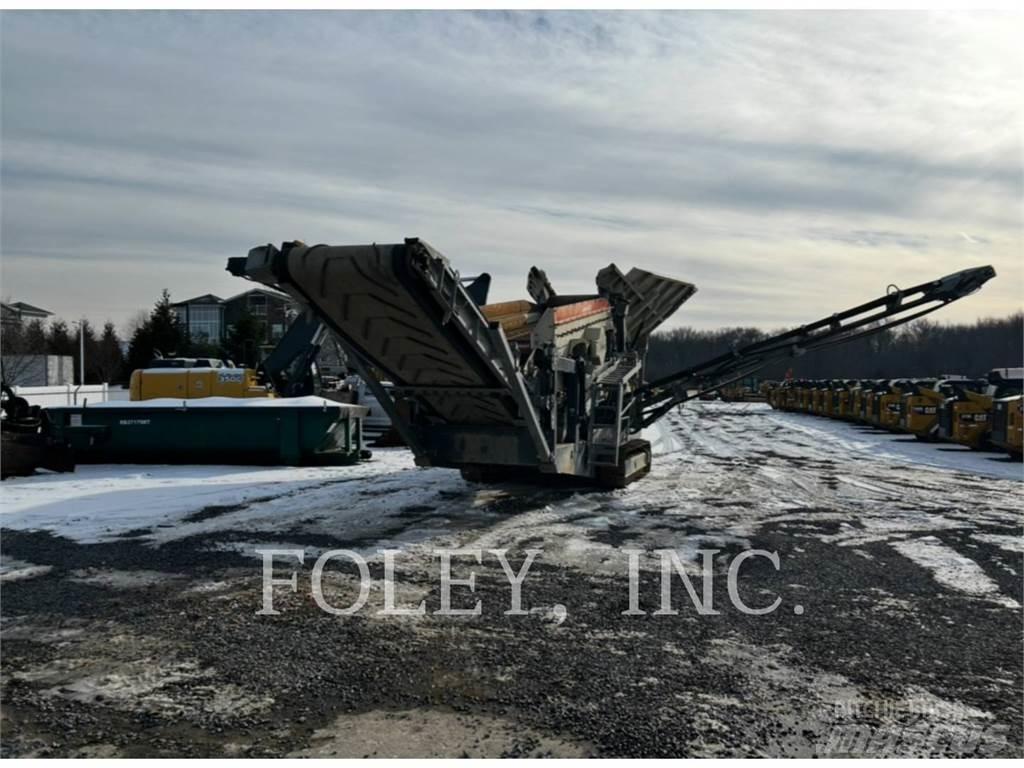 Metso ST2.8 移动式筛分机