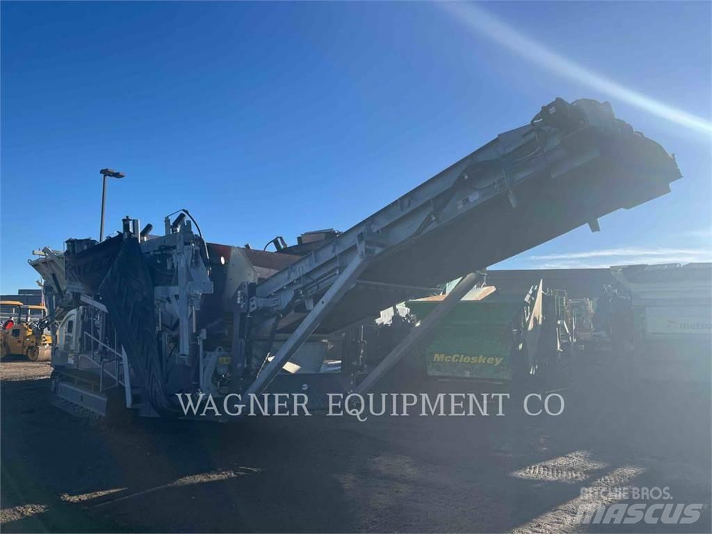 Metso ST2.8 移动式破碎机