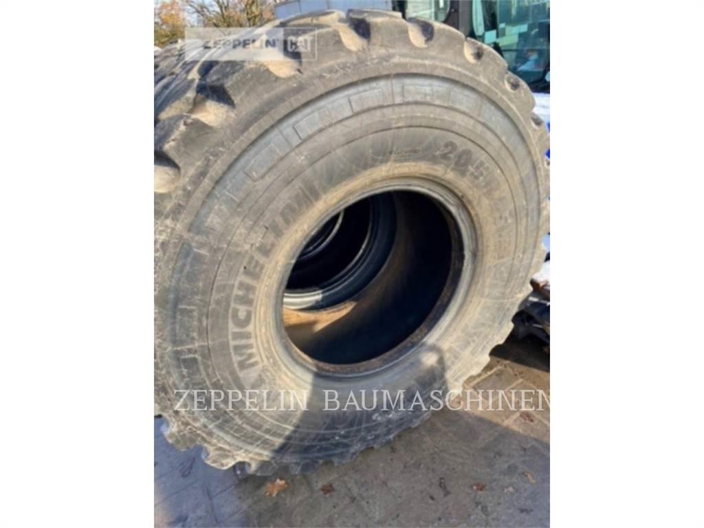 Michelin 4X 20.5R25XHA 轮胎、车轮和轮圈