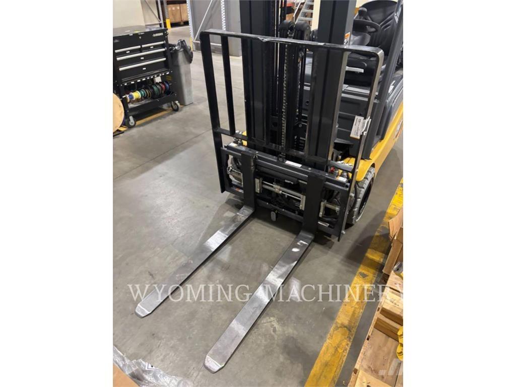 Mitsubishi 2ET4000 电动叉车