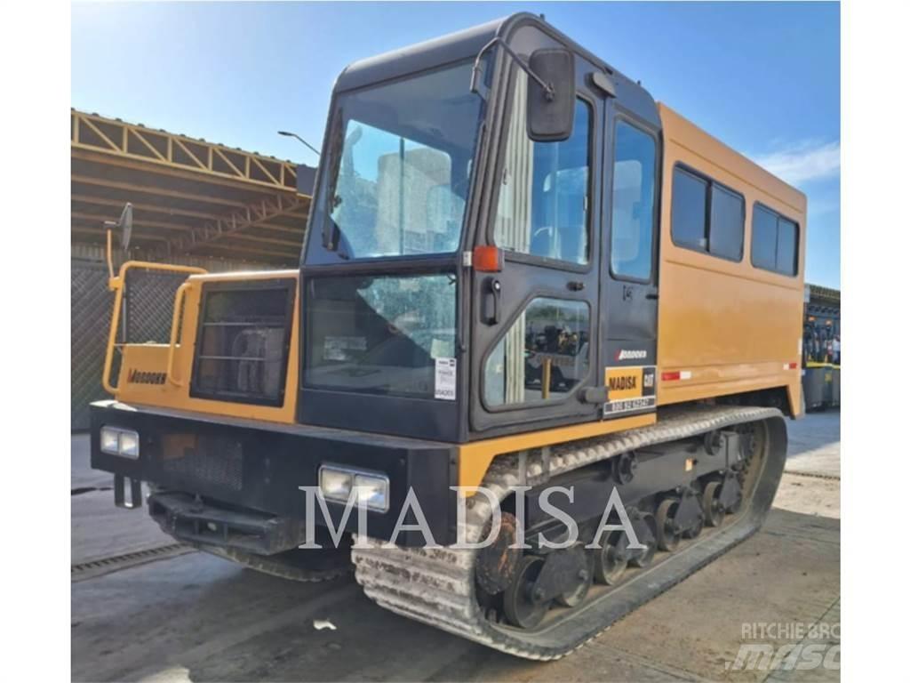 Morooka MST1500VD 高尔夫球车
