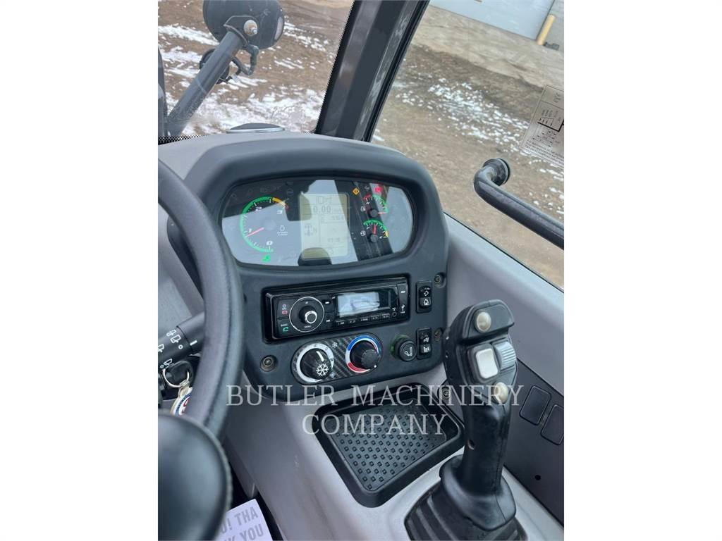 New Holland 321F 轮式装载机