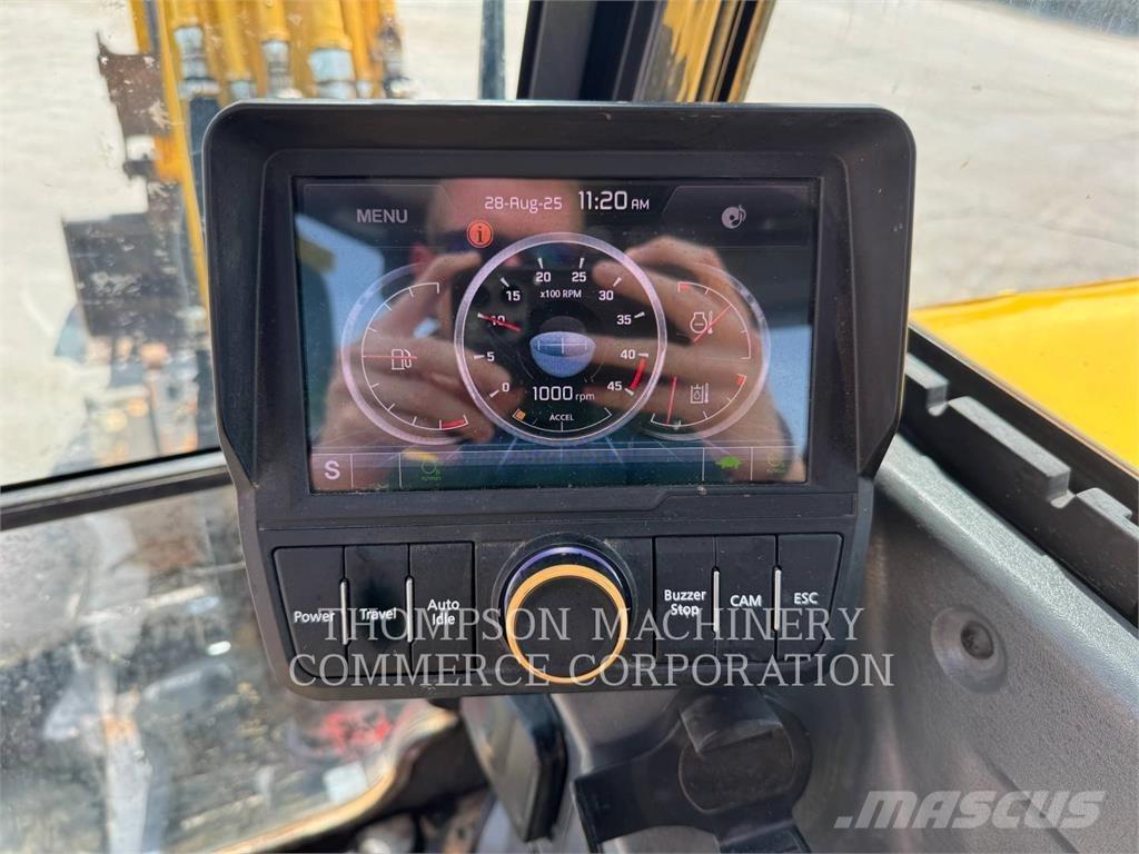 New Holland E60C 小型挖掘机