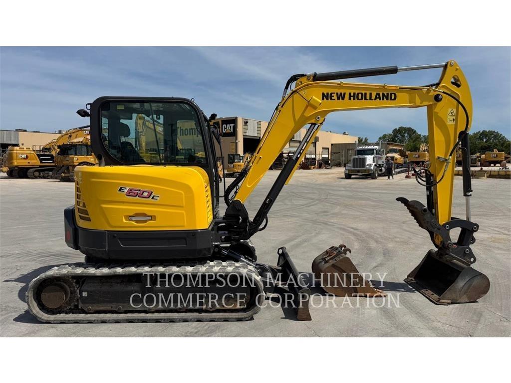 New Holland E60C 小型挖掘机