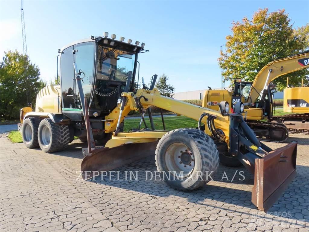 New Holland F106,7A 平地机/推土机