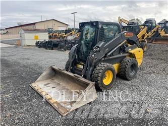 New Holland L228 滑移装载机