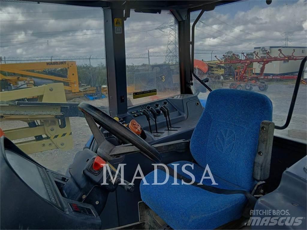 New Holland T7030 拖拉机/农用车